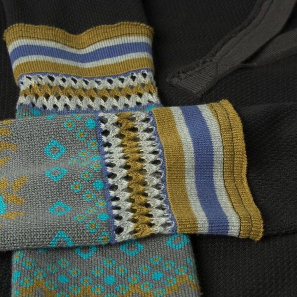 Free People Mikah Layering Cuff Long Sleeve Casual Henley in Black Combo - Picture 4 of 7